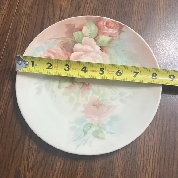 Floral Porcelain Dinner Plate- Collectible - Picture 4 of 4